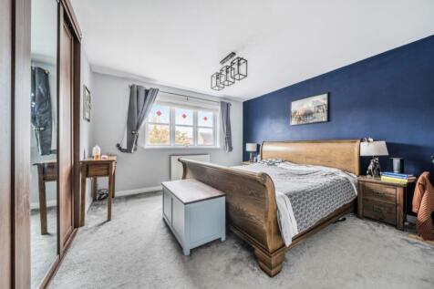 1361176-22-68dd60f7a42df