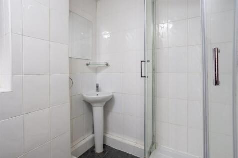 4_Westerdale_Court_14.jpg