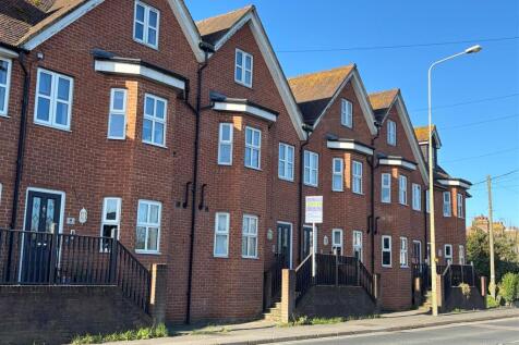 4 Quayside Court