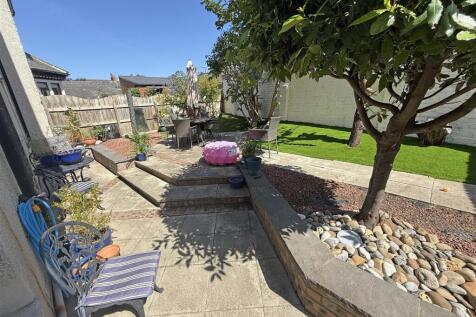 Back Garden angle 3.jpg