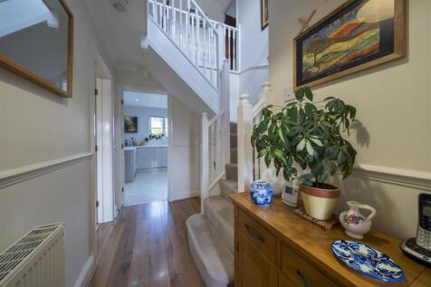 6 St Catherine Drive-016.JPG