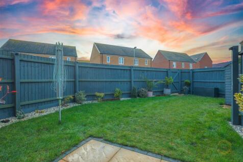 38 saltern drive-22.jpg