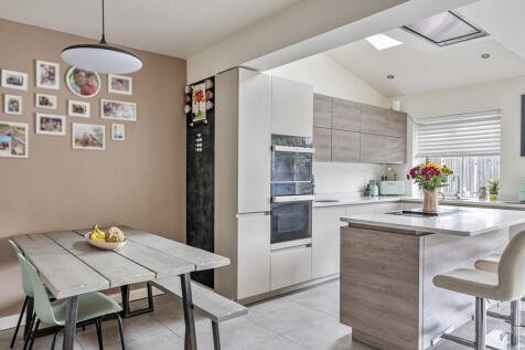 1342802-11-68a740...