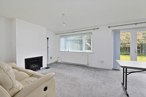 6 Romsey Close (8...