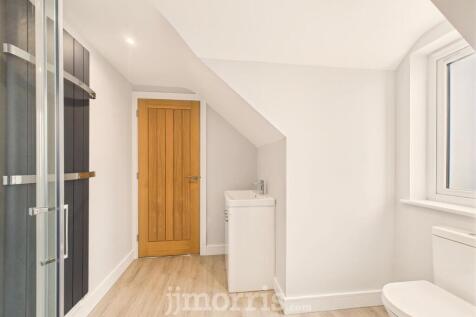 En Suite Shower Room