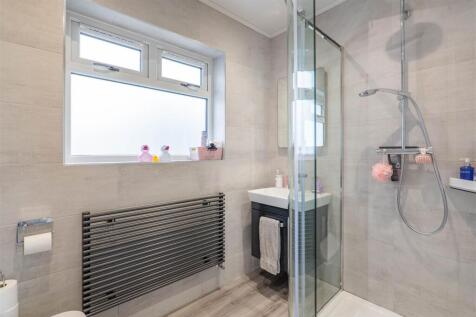 Master Bedroom Ensuite