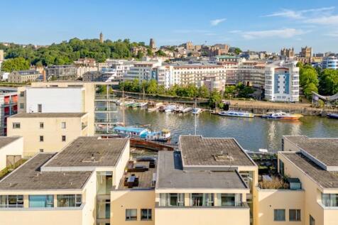 A rare and beautifully presented penthouse harbourside apartment finished to a top spec with direct lift access, a single garage and a substantial private terrace with exceptional water views