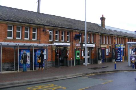 Hitchin Train Staton