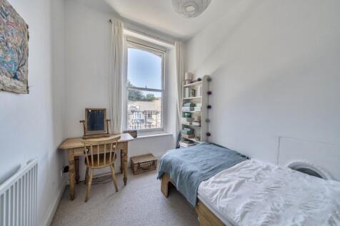 1357823-5-68d28e5c20d39