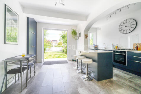 e99cdefb-fb14-496...