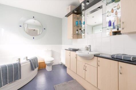 3 bed, 1 bath Terraced in Leeds - Photo 16