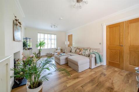 2 Sharpe Street, Towcester