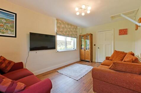 8 bed, 5 bath Detached in Sheffield - Photo 41