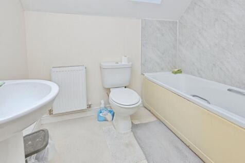 1-Bed at Caddow Road