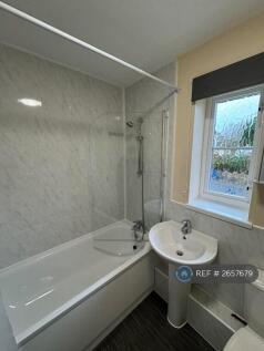 Bath, Shower, Sink, Wc