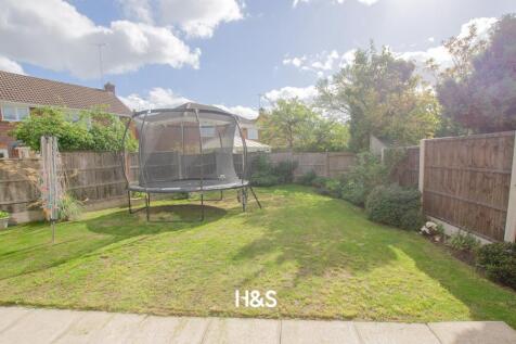 3 Cornbury - Rear.jpg
