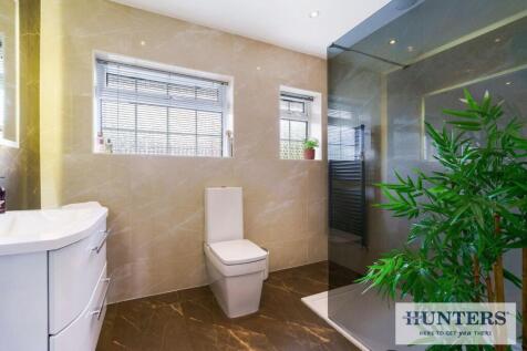 98290_2-Renton-Lea-Guiseley (22) - Copy_low.jpg