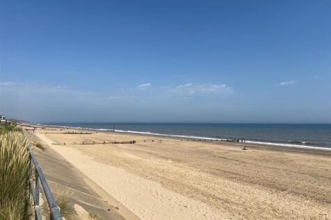 BACTON BEACH