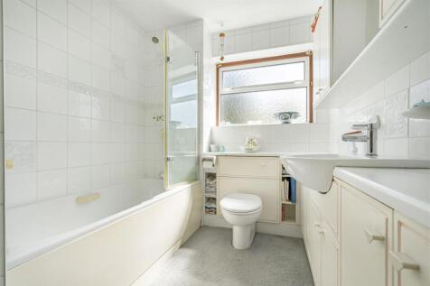 First Floor Bathroom