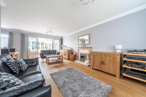 1370645-15-68fa74...