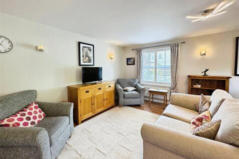 Lounge/Kitchen