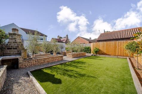 Sheltered mediterranean style garden