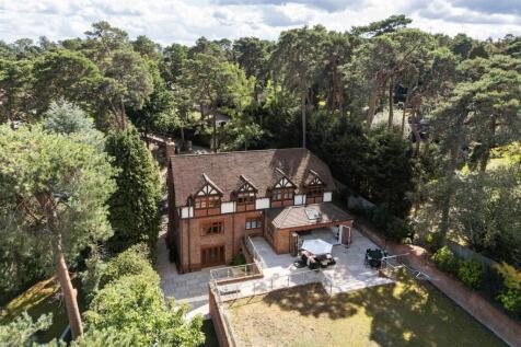 11 Pine Coombe-53.jpg