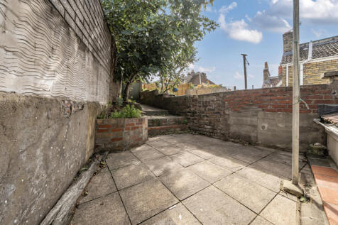 1356107-3-68c9841...