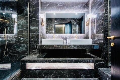 5 bed, 4 bath Apartment in Manchester - Photo 16