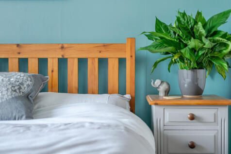 1380268-8-691b104...