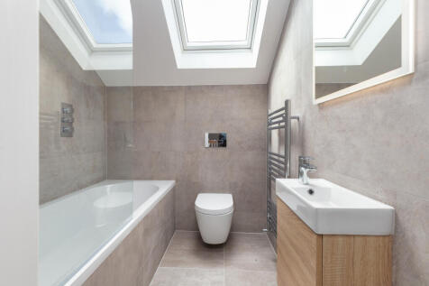 Bedroom Four &amp; Five Bathroom