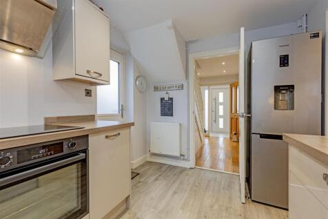 Kitchen-3.jpg