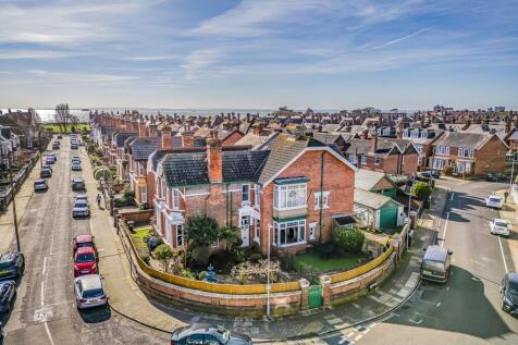 29 Brading Avenue...