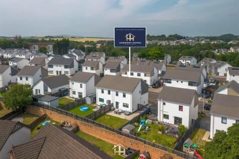 7 CASTLEVIEW PL DUNDEE DD4 0FH 160726 EDIT (34 of