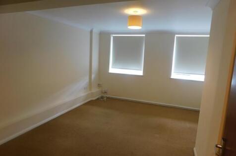 2a Wentworth Living Room