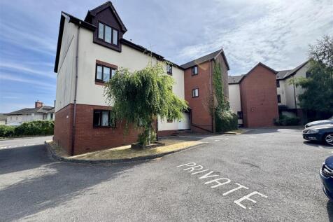 MEADS COURT