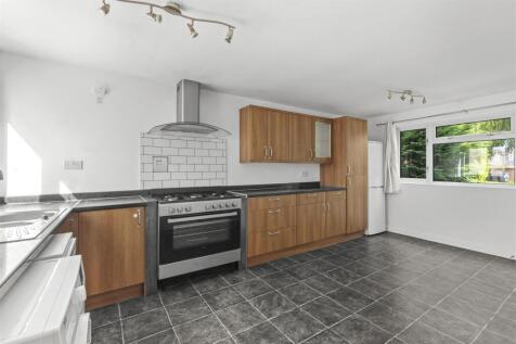 2 James Rd, HP14 3DW-7.jpg