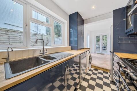 1363959-8-68e6990...