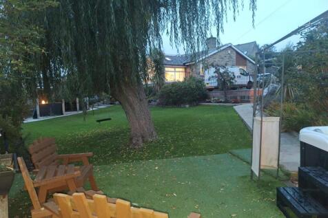 128 Nab Lane - 2.jpg