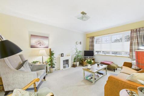 Spacious Lounge