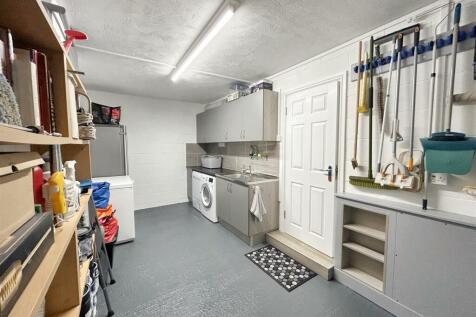Garage.jpg