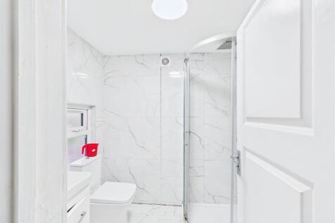 CAM04419G0-PR0060-STILL015.jpg