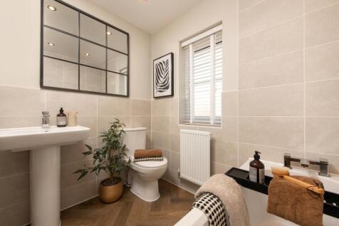 Ashbourne Airfield Radleigh bathroom