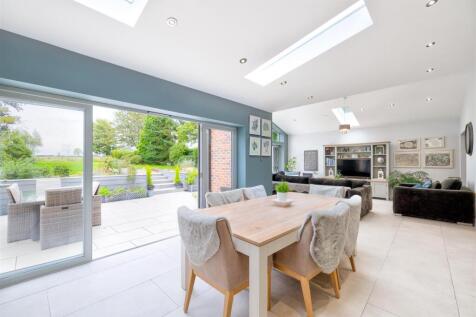 25 Church Street, Belton