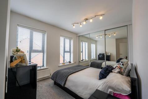 Spare Bedroom 1.jpg