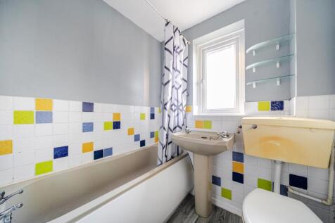 Sunnymead bathroom