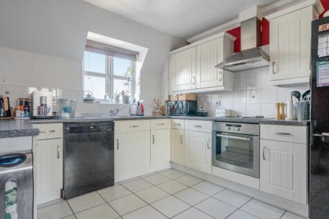 1353308-5-68c7e8109e2fd