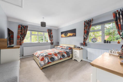 6 Fernhill Walk (...