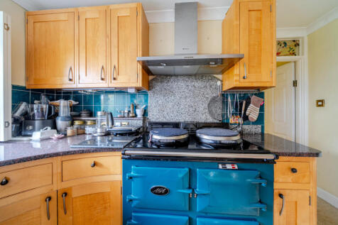 1375171-20-690cb4...