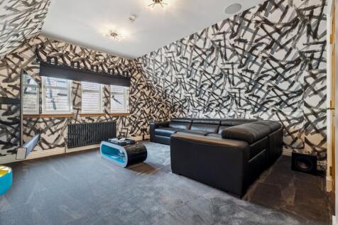 8 bed, 7 bath Detached in Glasgow - Photo 38